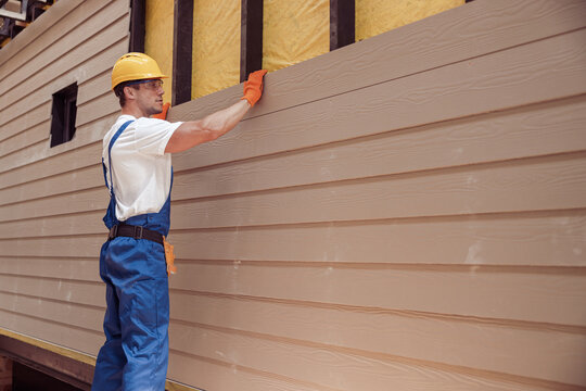 Vinyl siding installation and soffit repair in Bucks County PA